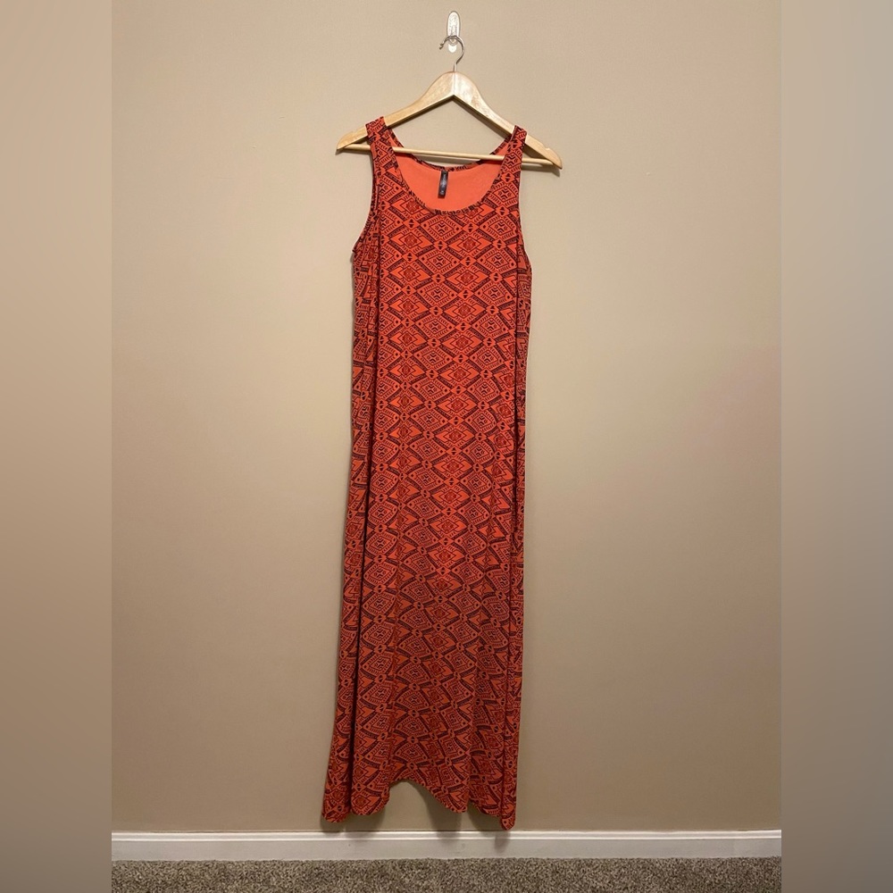 Massini Coral Maxi Dress with Geometric Print (Size M)